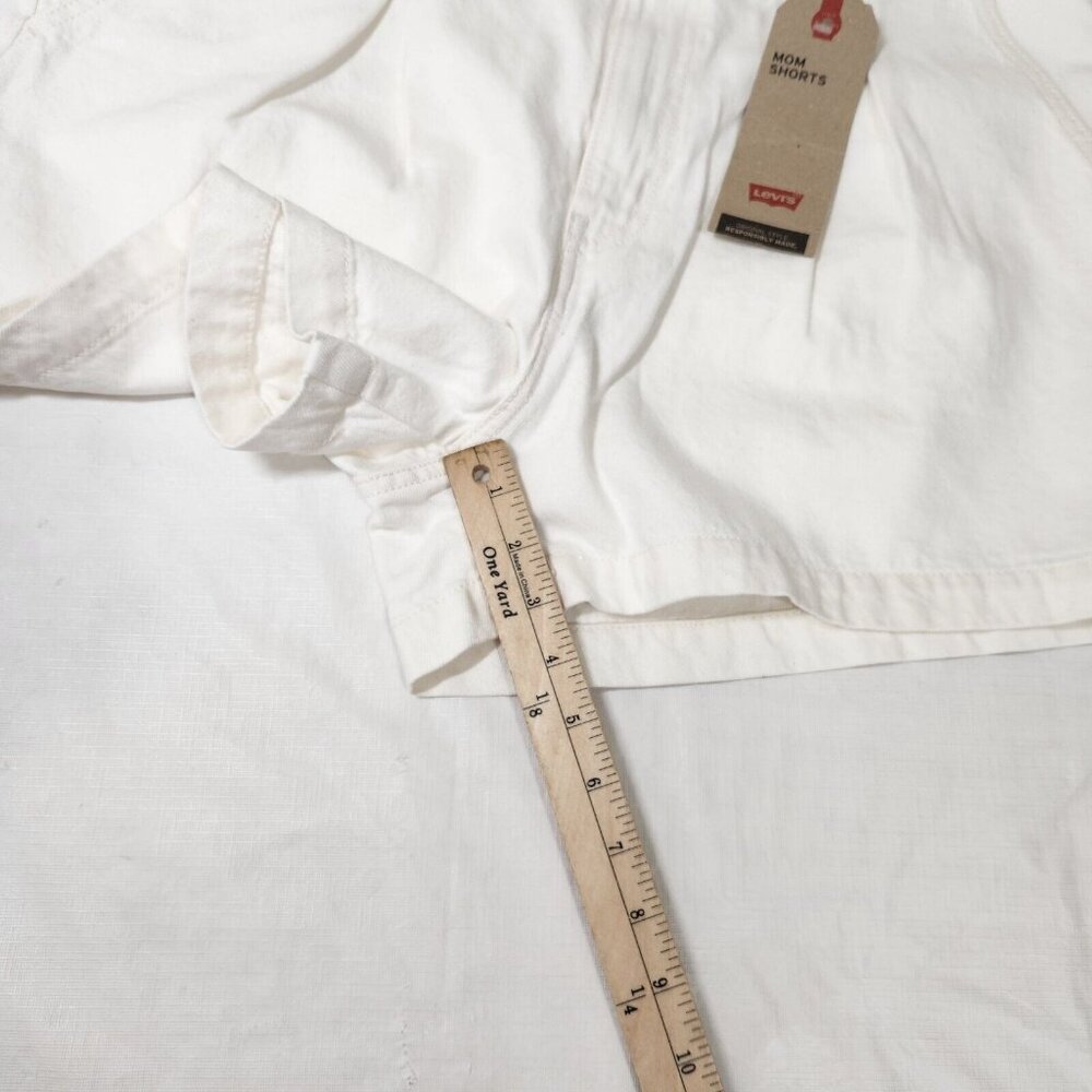 Womens Levi’s Mom Cotton Shorts Size 32 White High Rise A-Line Relaxed (CJ8) - Picture 9 of 12